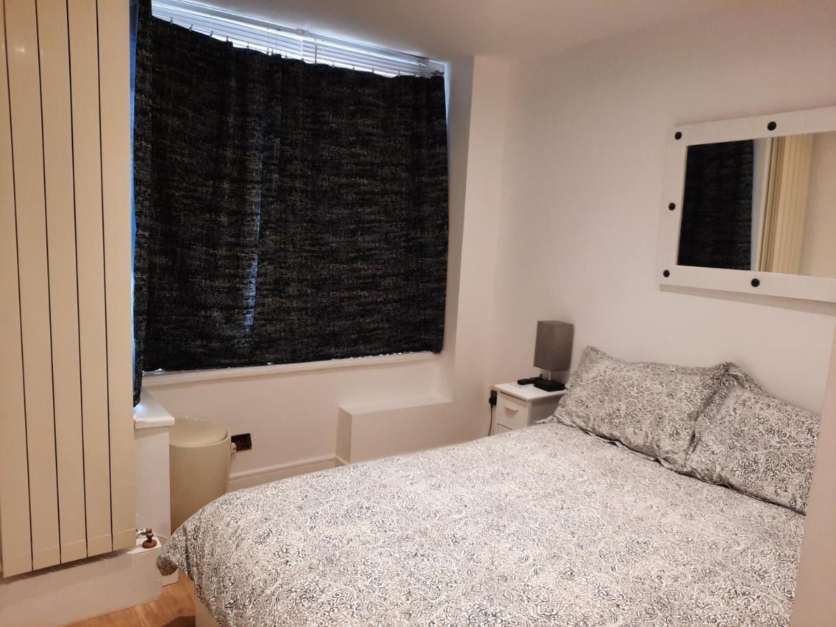 Lovely Home With Full En-Suite Double Bed Rooms Ρίντινγκ Εξωτερικό φωτογραφία
