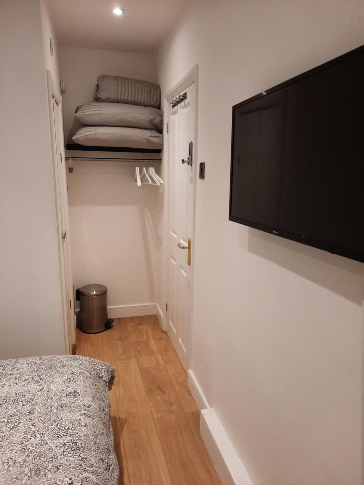 Lovely Home With Full En-Suite Double Bed Rooms Ρίντινγκ Εξωτερικό φωτογραφία