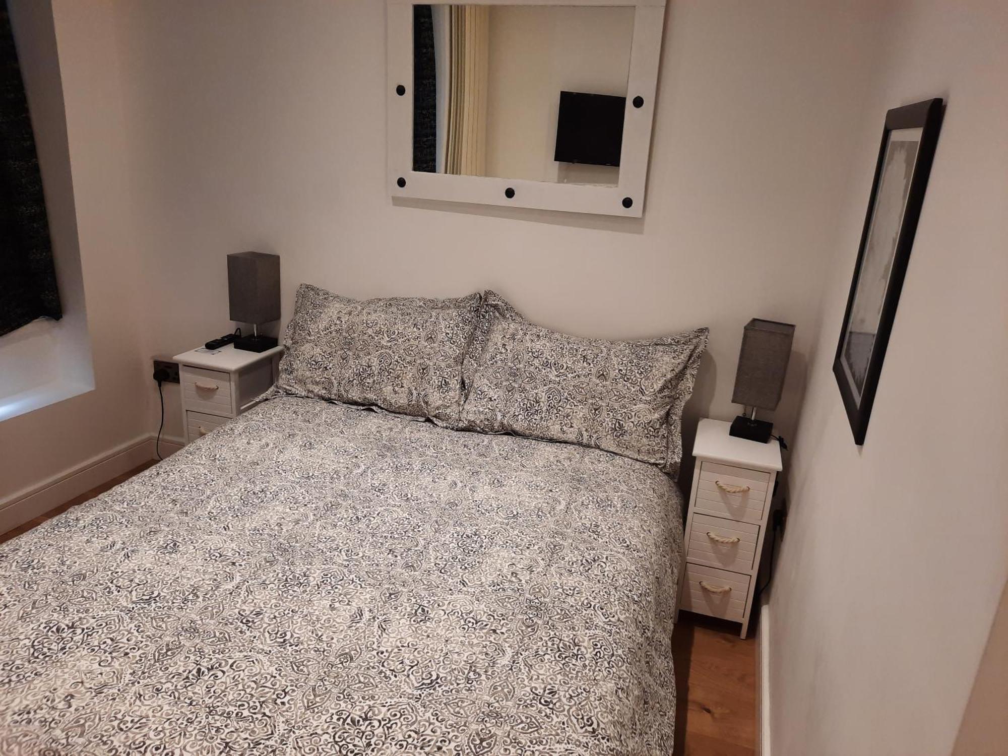 Lovely Home With Full En-Suite Double Bed Rooms Ρίντινγκ Εξωτερικό φωτογραφία