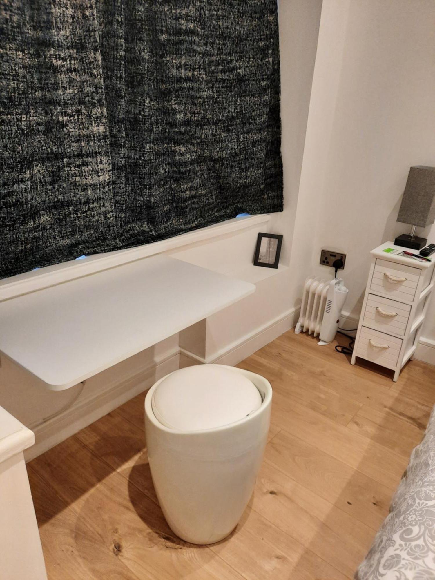 Lovely Home With Full En-Suite Double Bed Rooms Ρίντινγκ Δωμάτιο φωτογραφία